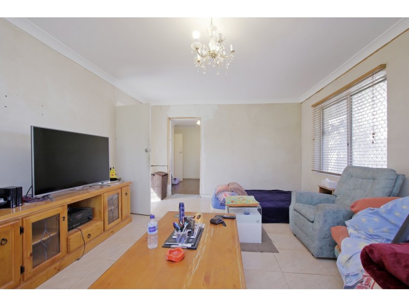 6 Stretton Way, Kenwick WA 6107
