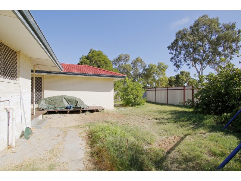 6 Stretton Way, Kenwick WA 6107