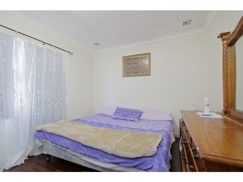 6 Stretton Way, Kenwick WA 6107
