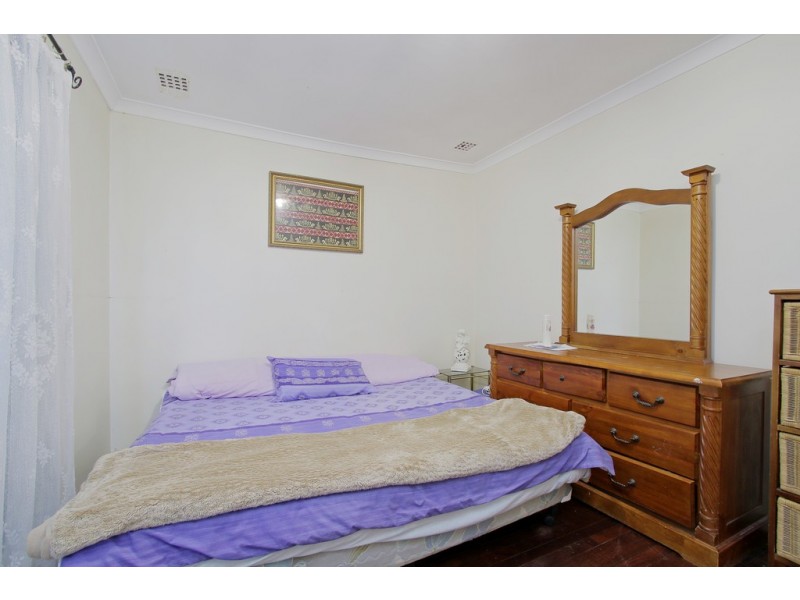 6 Stretton Way, Kenwick WA 6107