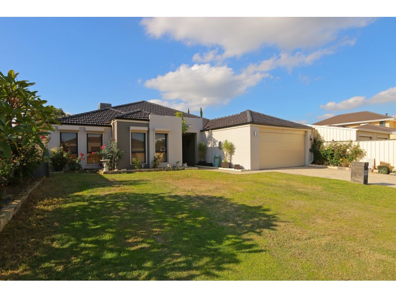 17 Brittain Road, Wattle Grove WA 6107