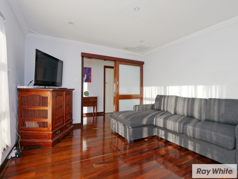 39 Saturn Street, Beckenham WA 6107