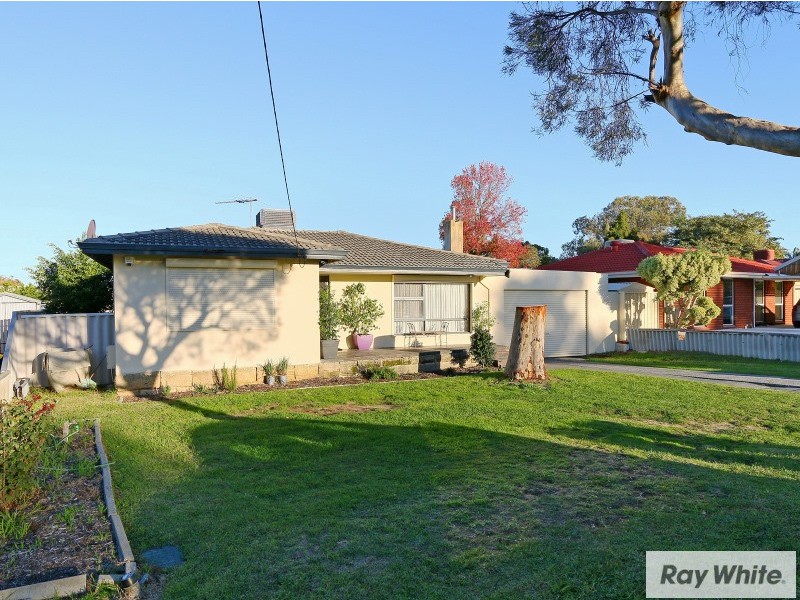 39 Saturn Street, Beckenham WA 6107
