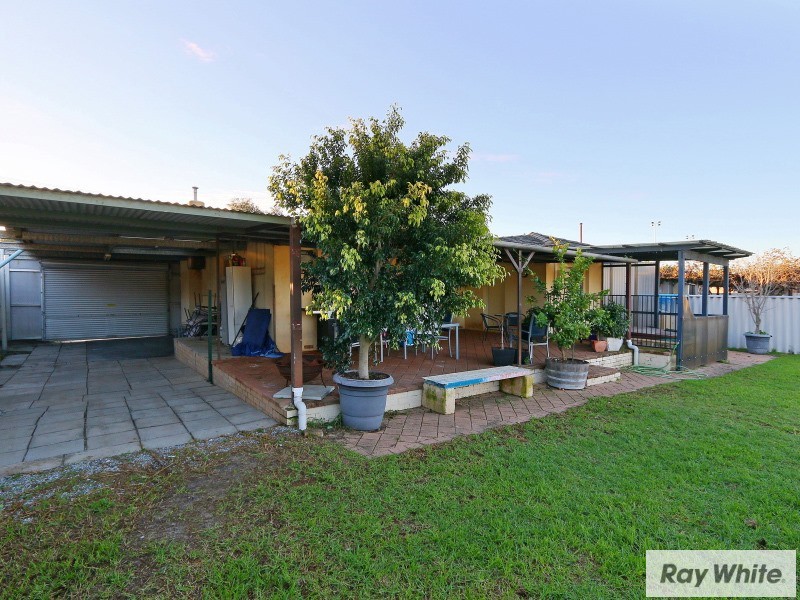 39 Saturn Street, Beckenham WA 6107