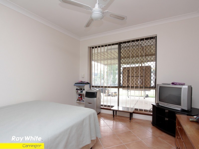 9 Ningaloo Way, Thornlie WA 6108