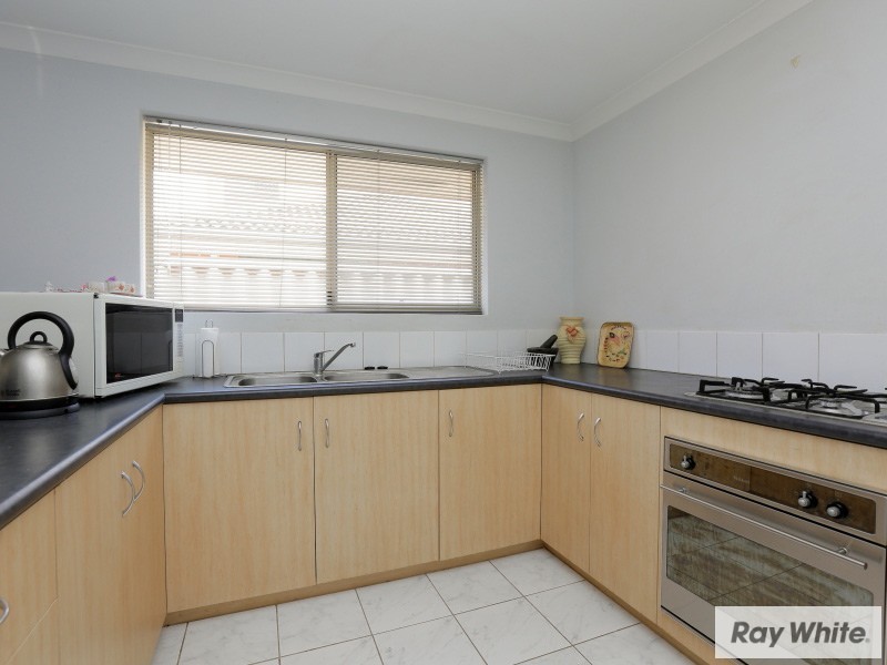 2/13 Bickley Road, Cannington WA 6107