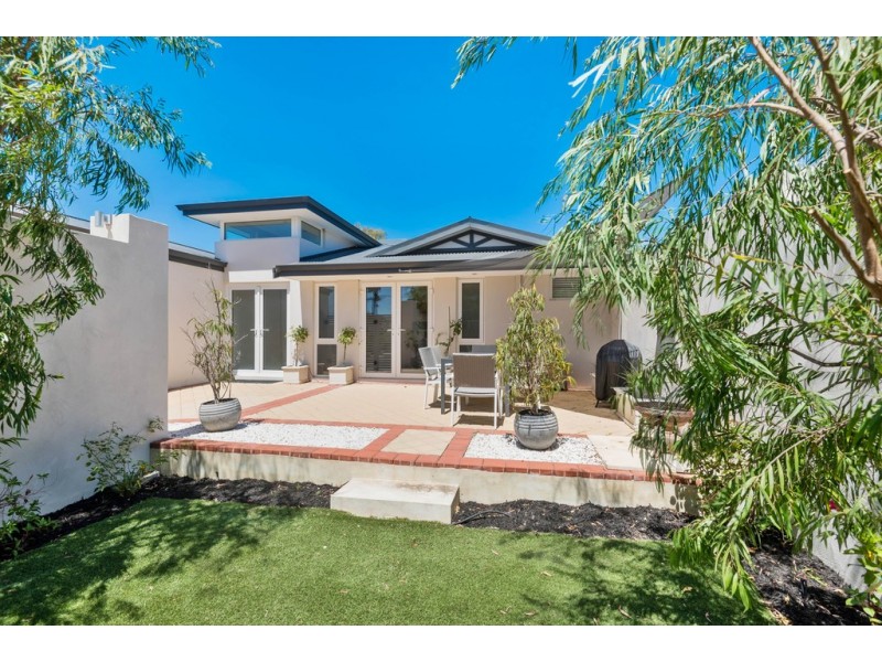 66A Beach Road, Watermans Bay WA 6020