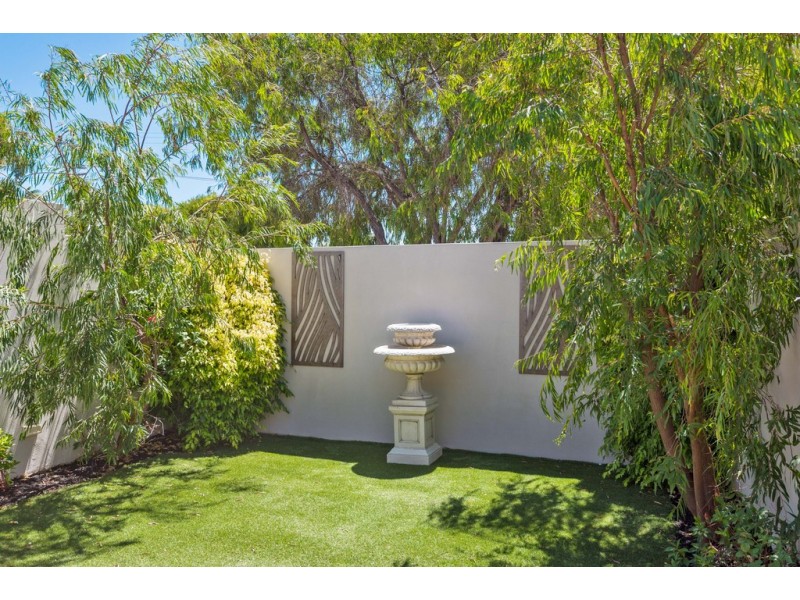 66A Beach Road, Watermans Bay WA 6020