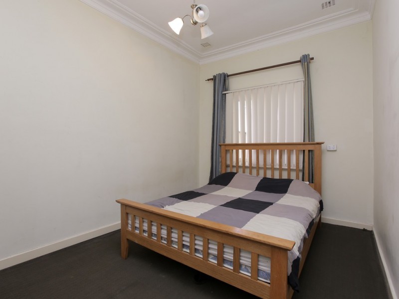 39 Stockman Way, Cannington WA 6107