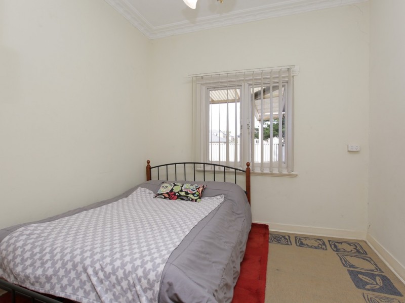 39 Stockman Way, Cannington WA 6107