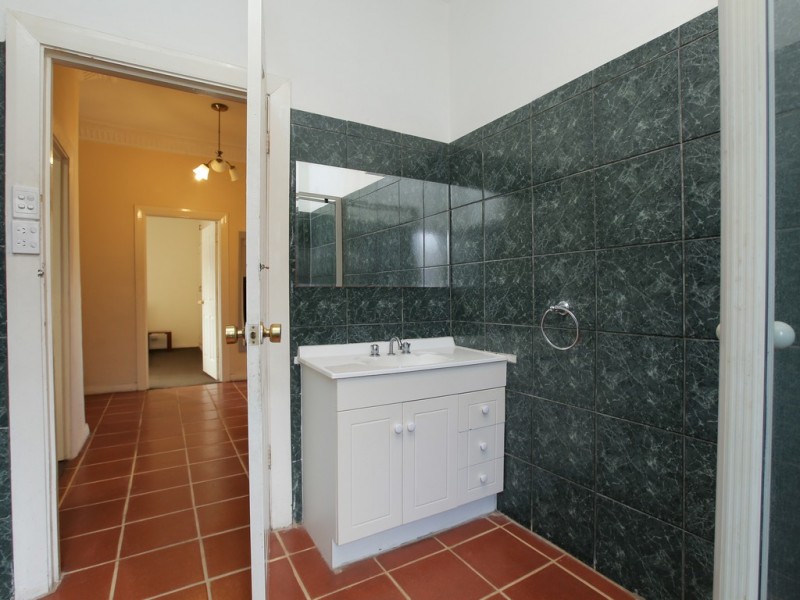 39 Stockman Way, Cannington WA 6107