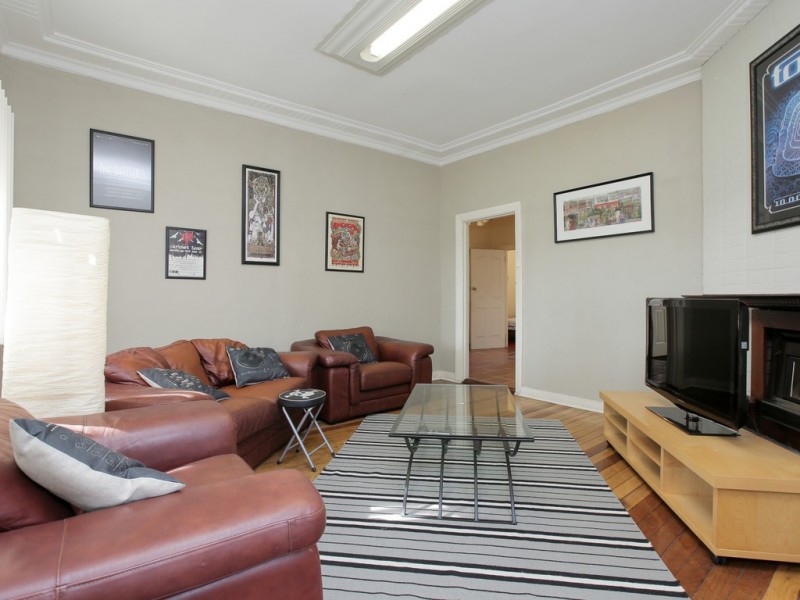 39 Stockman Way, Cannington WA 6107