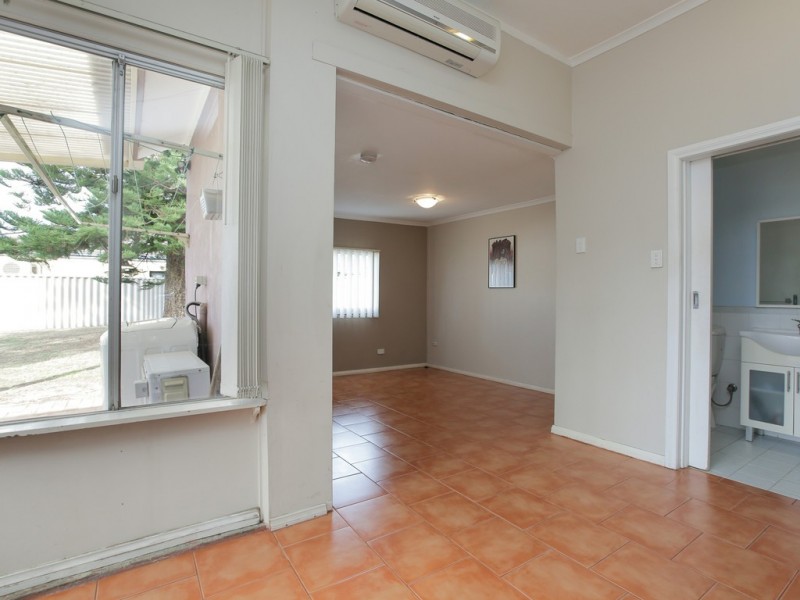 39 Stockman Way, Cannington WA 6107