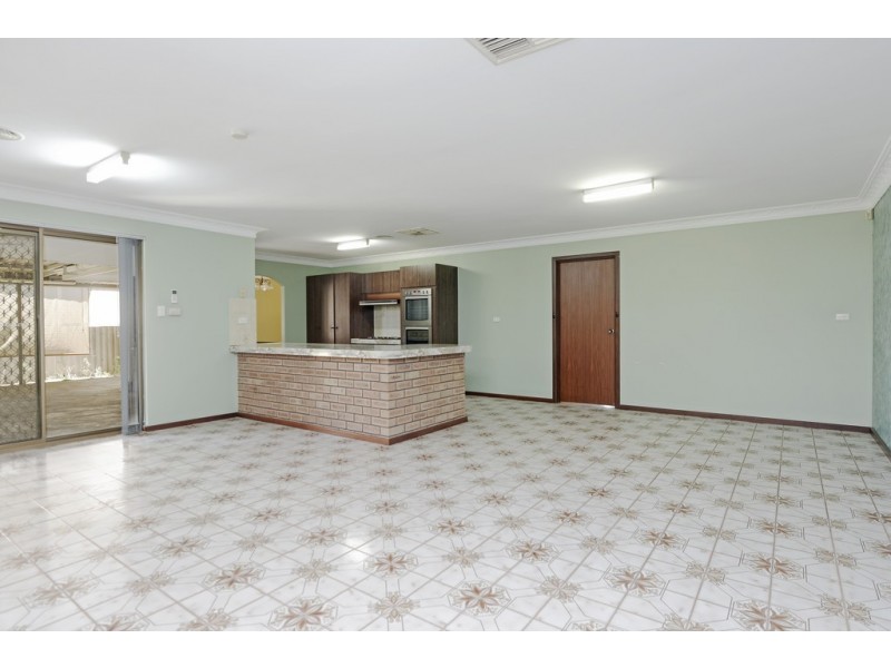 60 Hamilton St, Cannington WA 6107