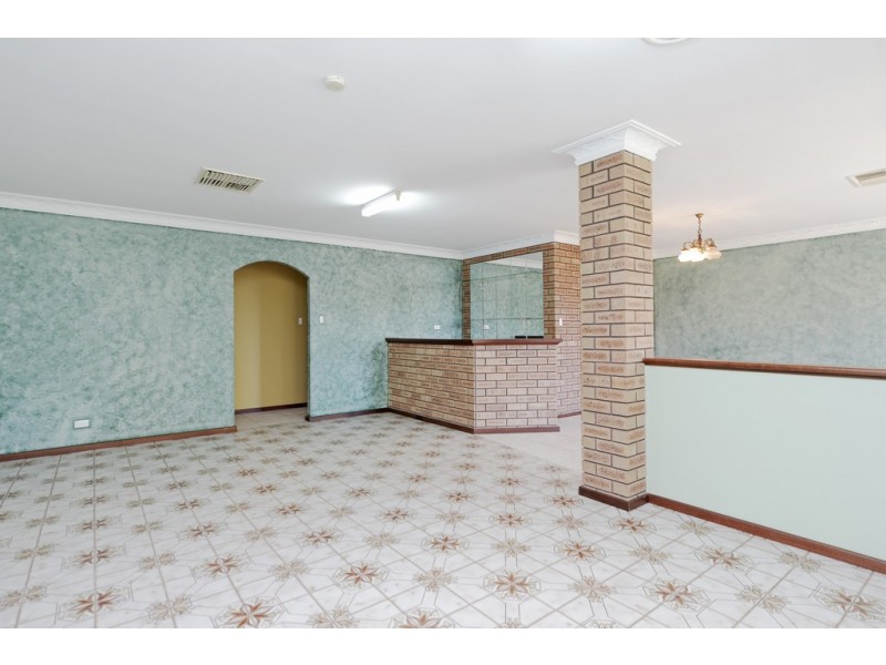 60 Hamilton St, Cannington WA 6107