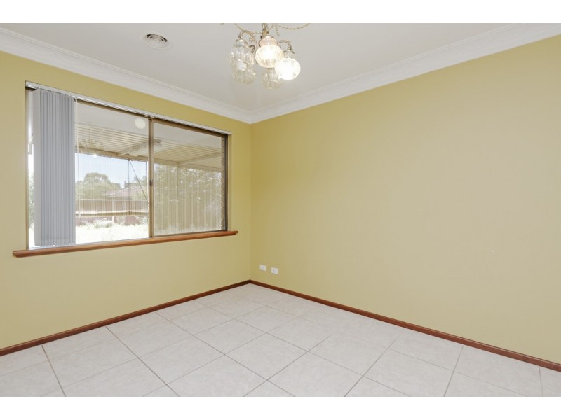 60 Hamilton St, Cannington WA 6107