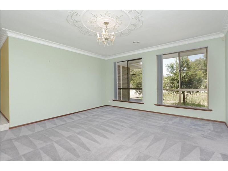60 Hamilton St, Cannington WA 6107