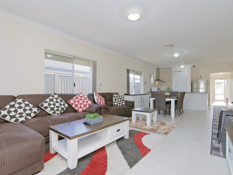 5 Harrogate St, Beckenham WA 6107