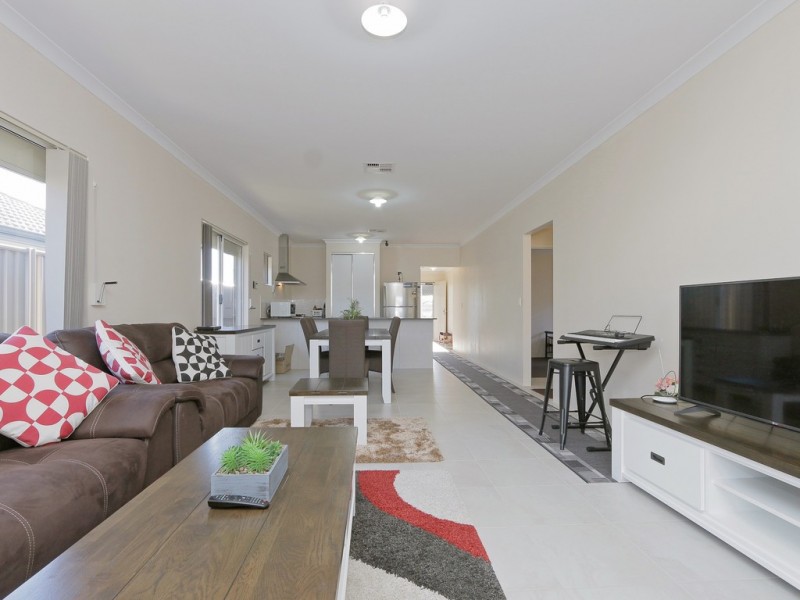 5 Harrogate St, Beckenham WA 6107