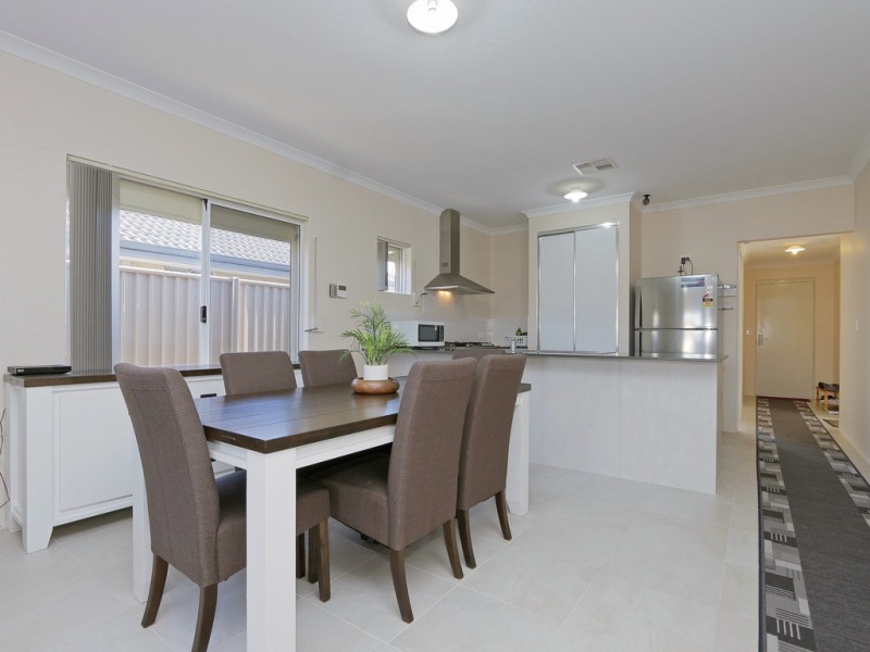 5 Harrogate St, Beckenham WA 6107