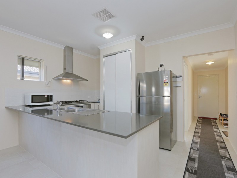 5 Harrogate St, Beckenham WA 6107