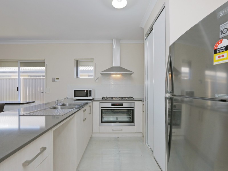 5 Harrogate St, Beckenham WA 6107