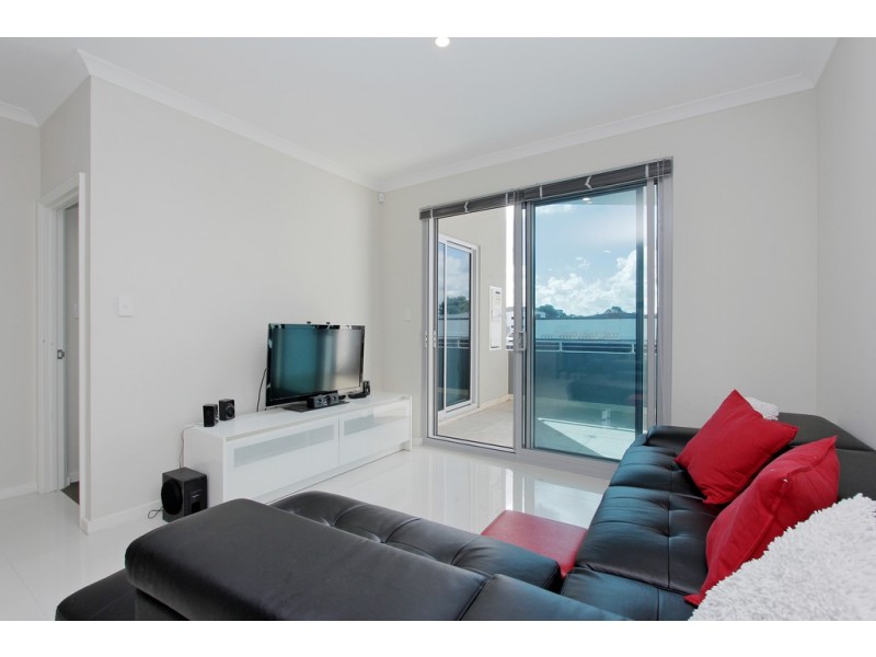 8/2 Edward Street, Perth WA 6000