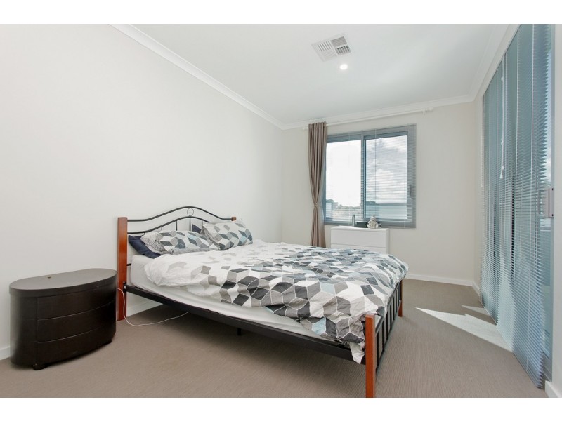 8/2 Edward Street, Perth WA 6000