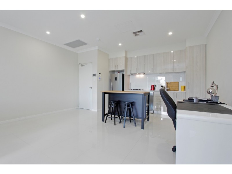 8/2 Edward Street, Perth WA 6000