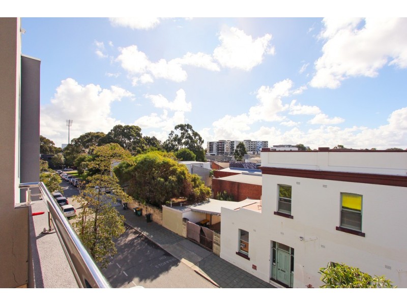 8/2 Edward Street, Perth WA 6000