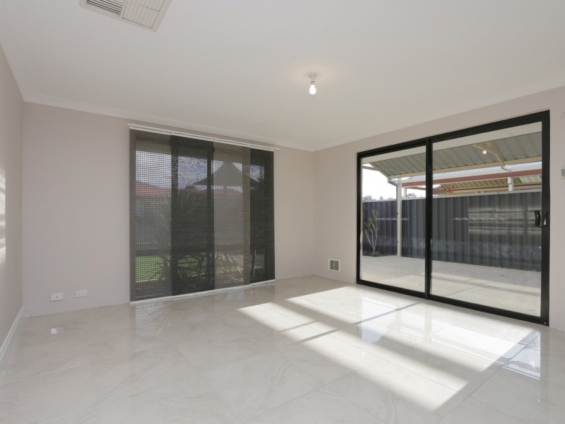 21 Abrolhos  Loop, Beckenham WA 6107