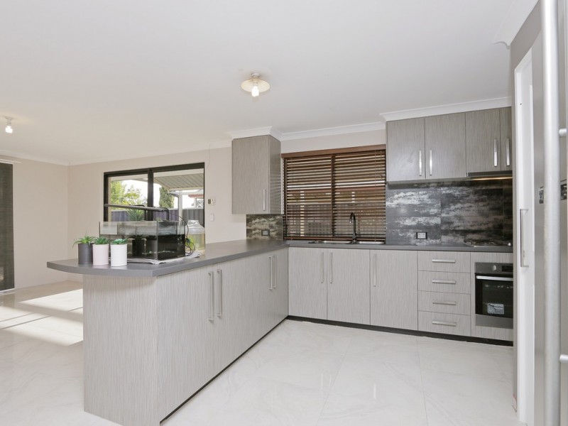 21 Abrolhos  Loop, Beckenham WA 6107