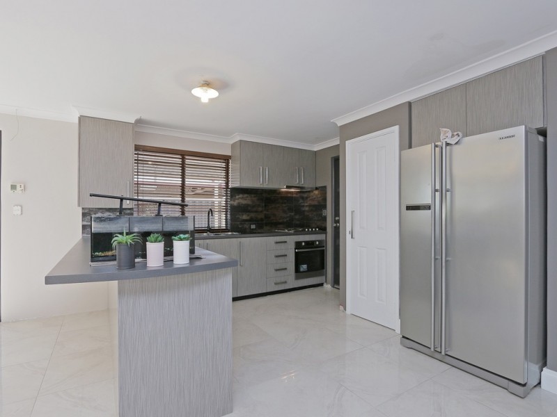 21 Abrolhos  Loop, Beckenham WA 6107