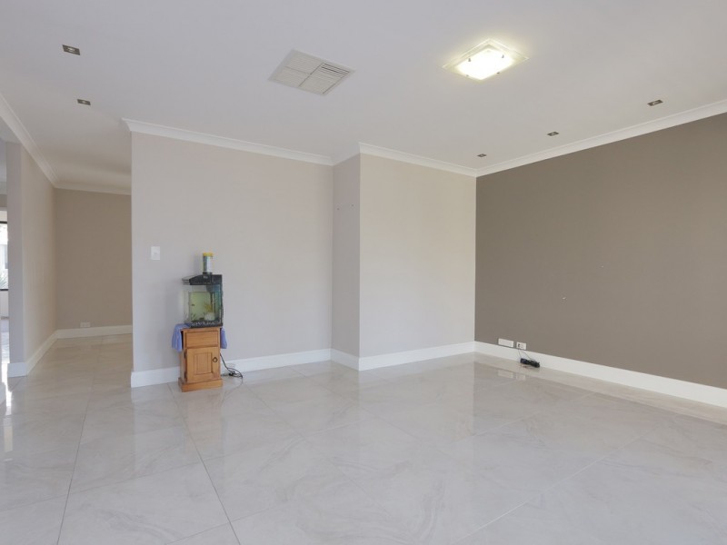 21 Abrolhos  Loop, Beckenham WA 6107