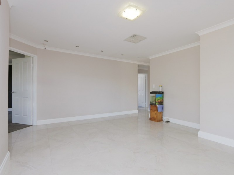 21 Abrolhos  Loop, Beckenham WA 6107
