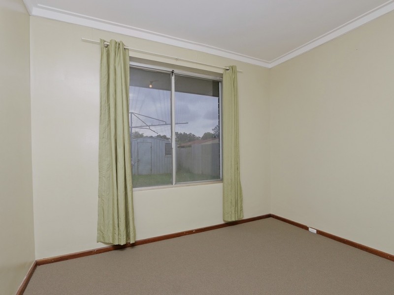 9A Longfield Rd, Maddington WA 6109