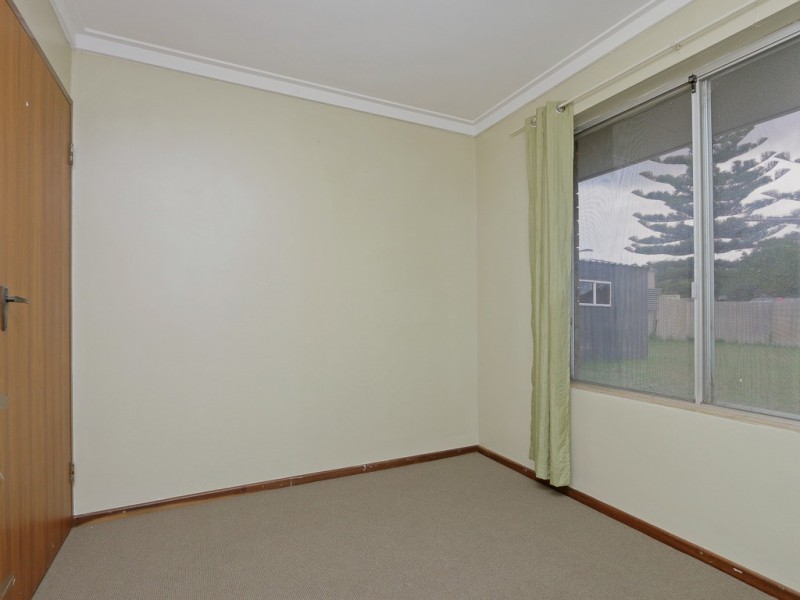 9A Longfield Rd, Maddington WA 6109