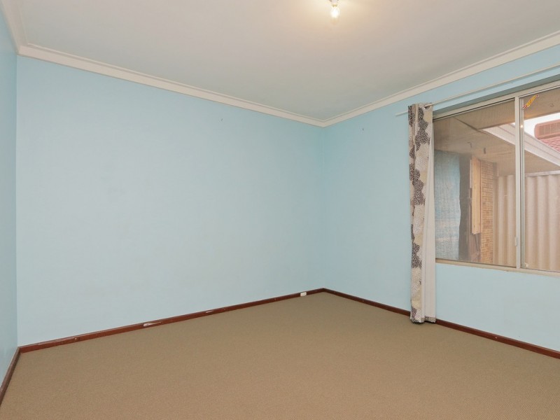 9A Longfield Rd, Maddington WA 6109