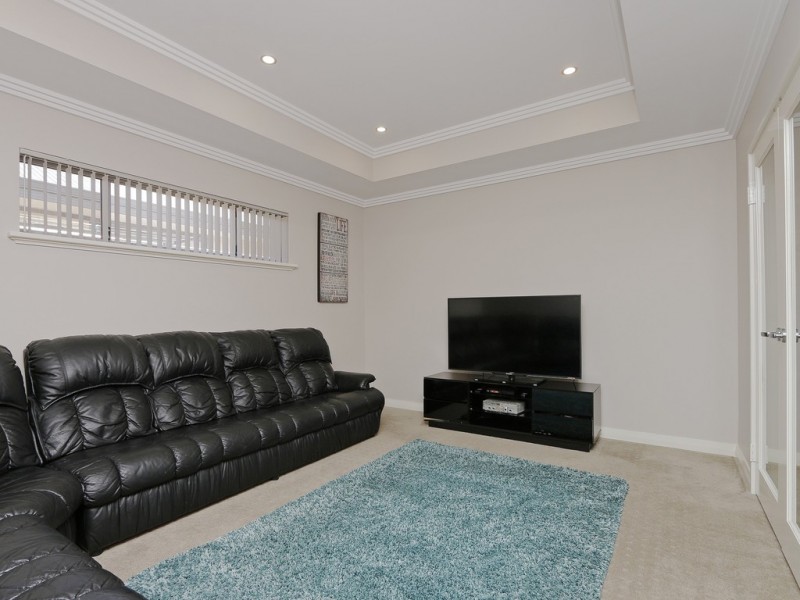 24 Bradstocks Grove, Southern River WA 6110