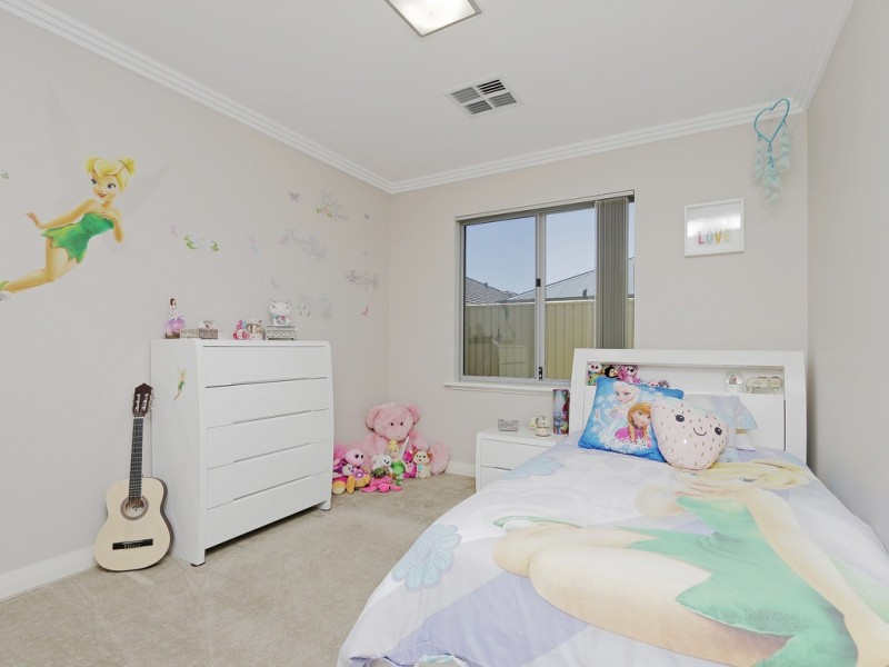 24 Bradstocks Grove, Southern River WA 6110