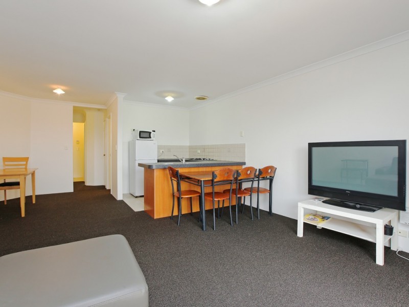 14/2 Boundary Rd, St James WA 6102