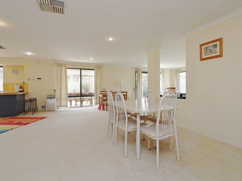 6 Cutten Place, Langford WA 6147