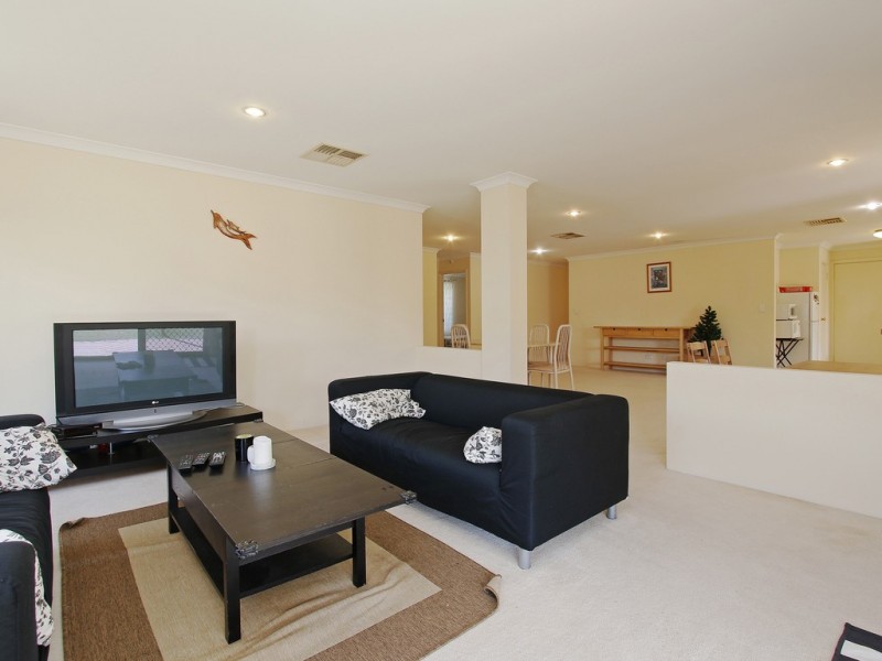 6 Cutten Place, Langford WA 6147