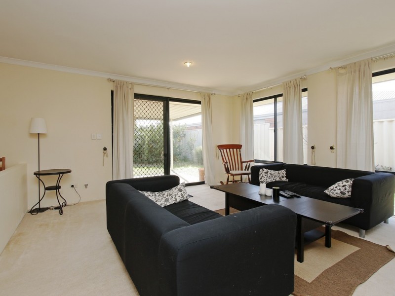 6 Cutten Place, Langford WA 6147