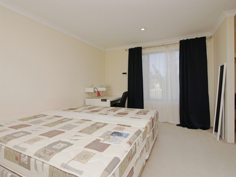 6 Cutten Place, Langford WA 6147