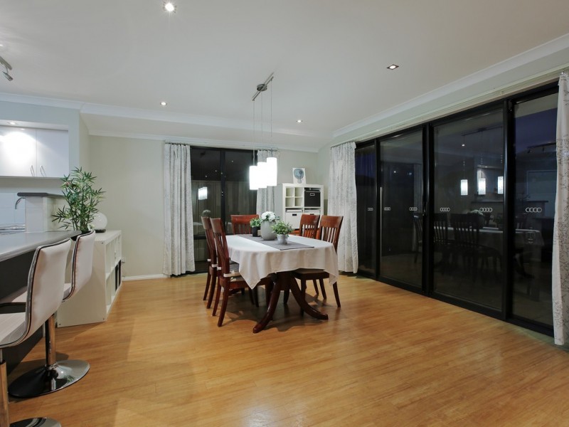 36 Balaka Way, Queens Park WA 6107