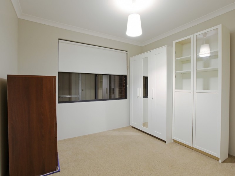 36 Balaka Way, Queens Park WA 6107