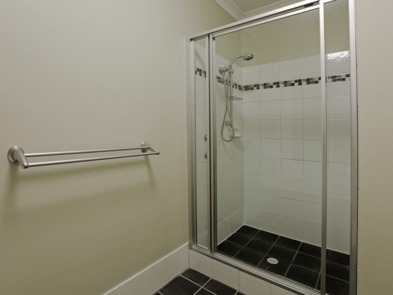 36 Balaka Way, Queens Park WA 6107