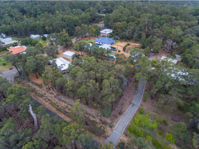 21 Patton Road, Mundaring WA 6073