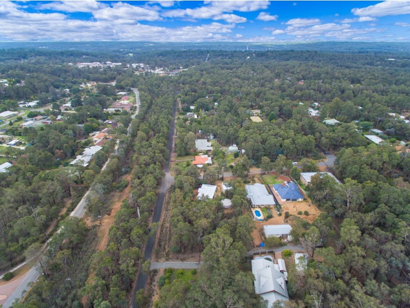21 Patton Road, Mundaring WA 6073